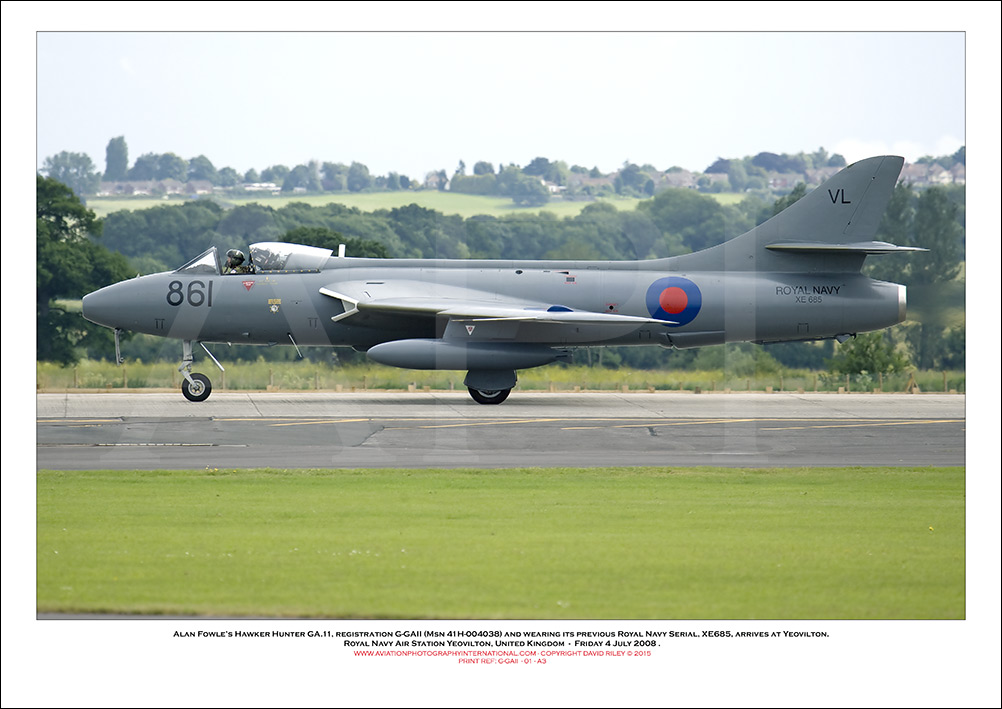 G-GAII - Hawker Hunter GA.11 (Msn 41H-004038) - 01
