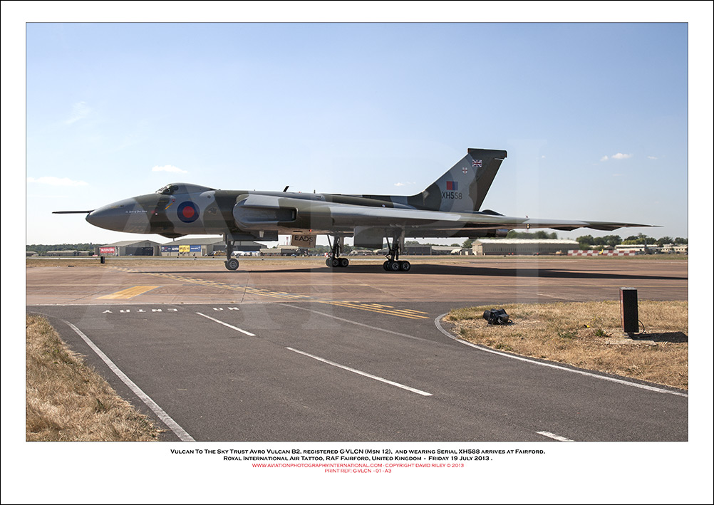 G-VLCN - Avro Vulcan B2 (Msn 12) - 01