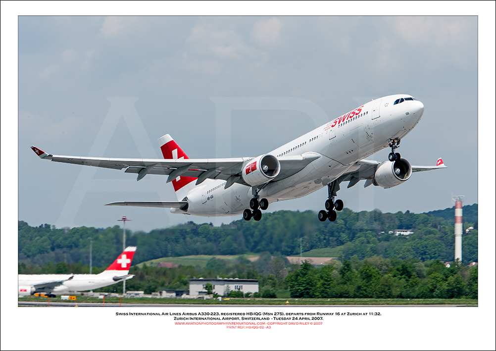 HB-IQG - Swiss International Air Lines Airbus A330-223  (Msn 275) - 02