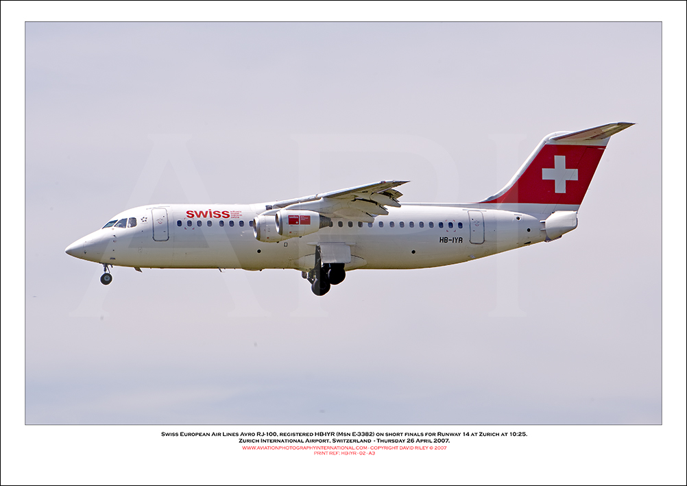 HB-IYR - Swiss European Air Lines Avro RJ100 (Msn E3382) - 02