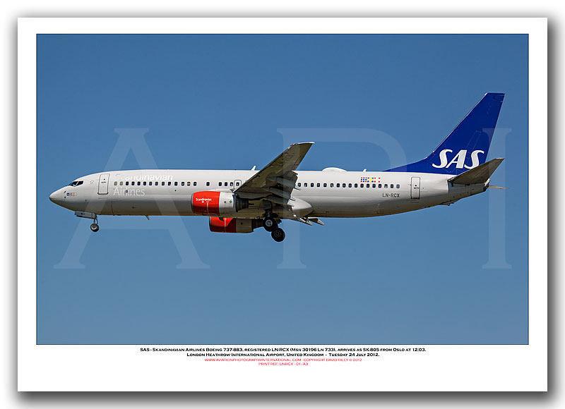LN-RCX - SAS Skandinavian Airlines Boeing 737-883  (Msn 30196 Ln 733) - 01