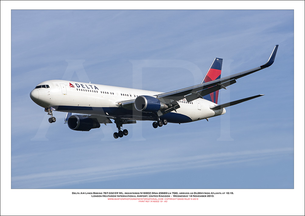 N169DZ - Delta Air Lines Boeing 767-332 ER WL (Msn 29689 Ln 706) - 01