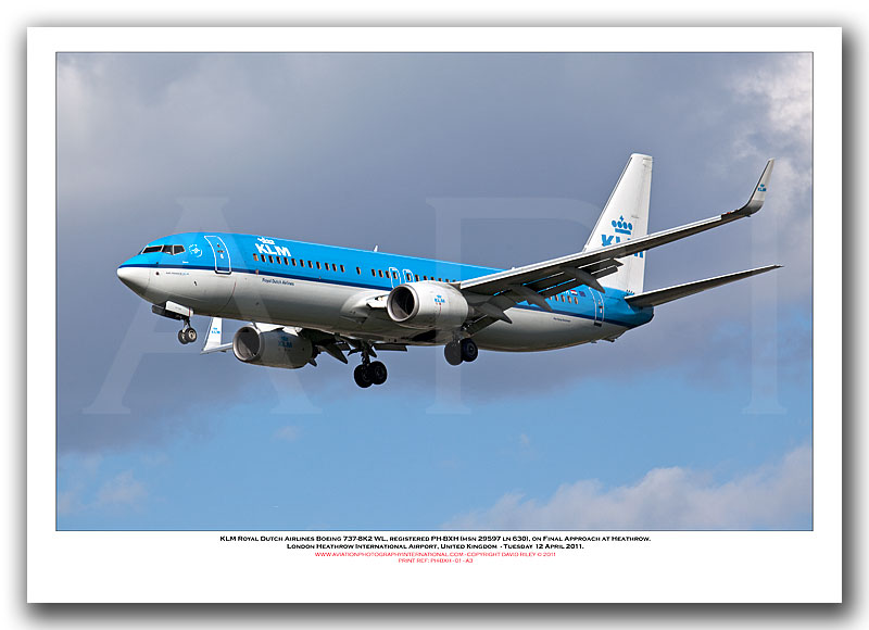 PH-BXH -  KLM - Royal Dutch Airlines Boeing 737-8K2 WL (Msn 29597 ln 630) - 01