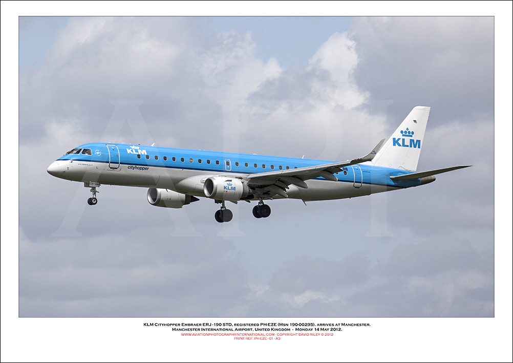 PH-EZE - KLM Cityhopper Embraer ERJ -190 STD (Msn  190-00295) - 01