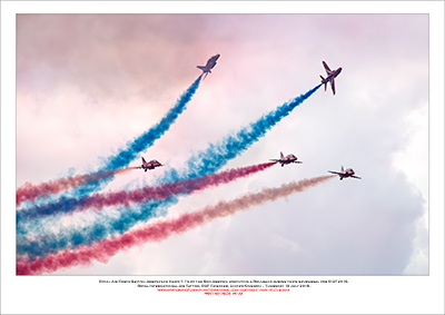REDS - Royal Air Force Red Arrows executing a Rollback during their rehearsal for RIAT 2019 - 36