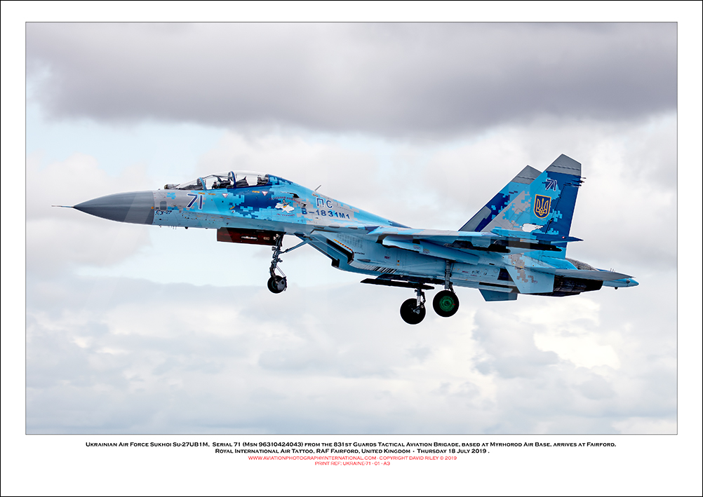 UKRAINE-71 - Ukrainian Air Force Sukhoi Su-27UB1M (Msn 96310424043)   - 01