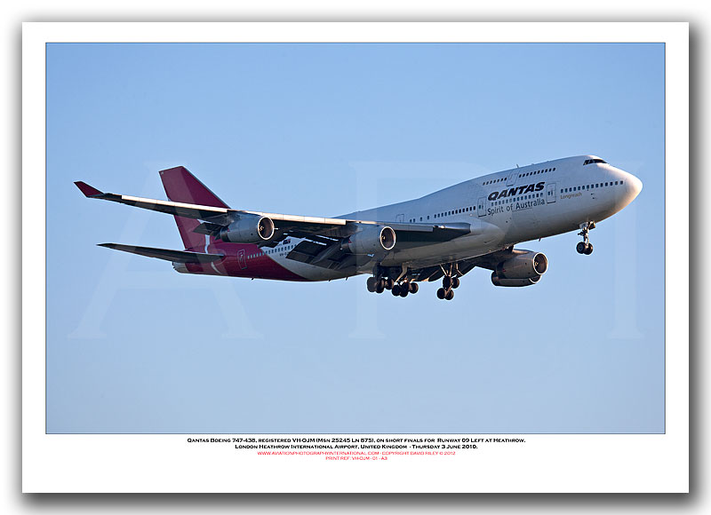 VH-OJM - Qantas Boeing B747-438  (Msn 25245 Ln 875) - 01