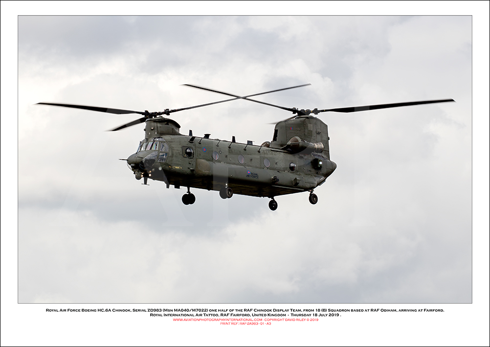 ZD983 - Royal Air Force Boeing Chinook HC.6A  (Msn MA040/M7022) - 01
